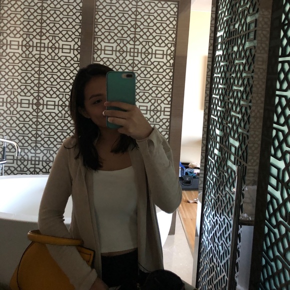 Meet your Posher, Bea - Picture 1 of 2